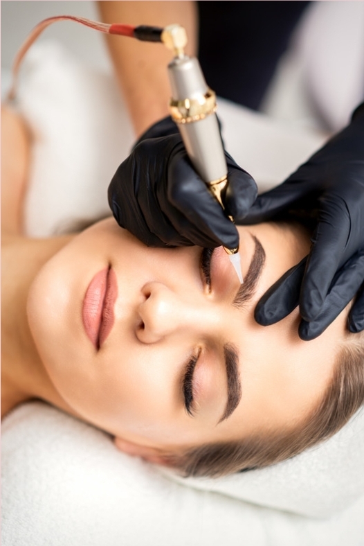 Permanent Make-up Behandlung